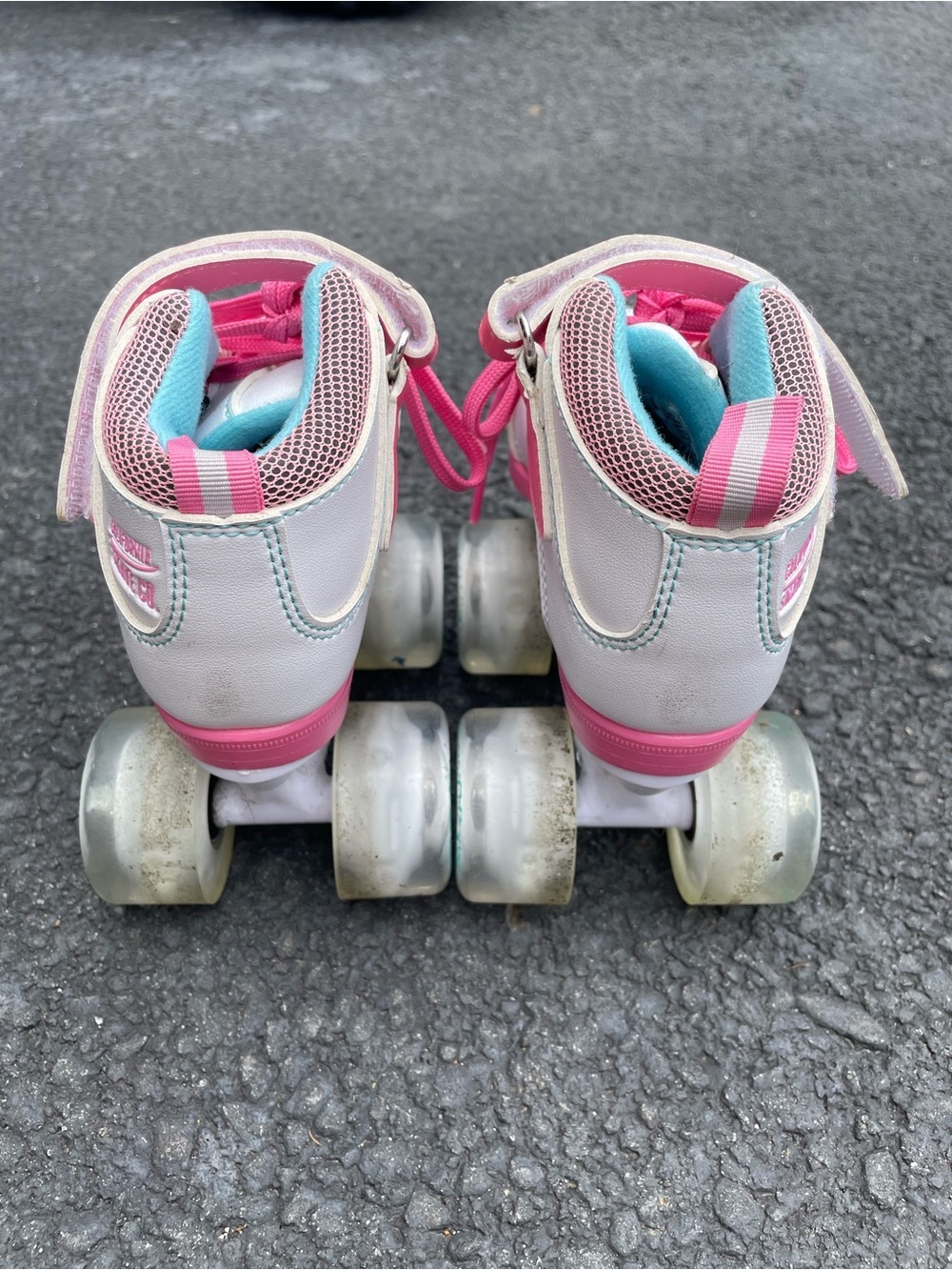 California Skate Company White & Pink light up Kids Quad Roller Skates, J11 - Picture 3 of 6